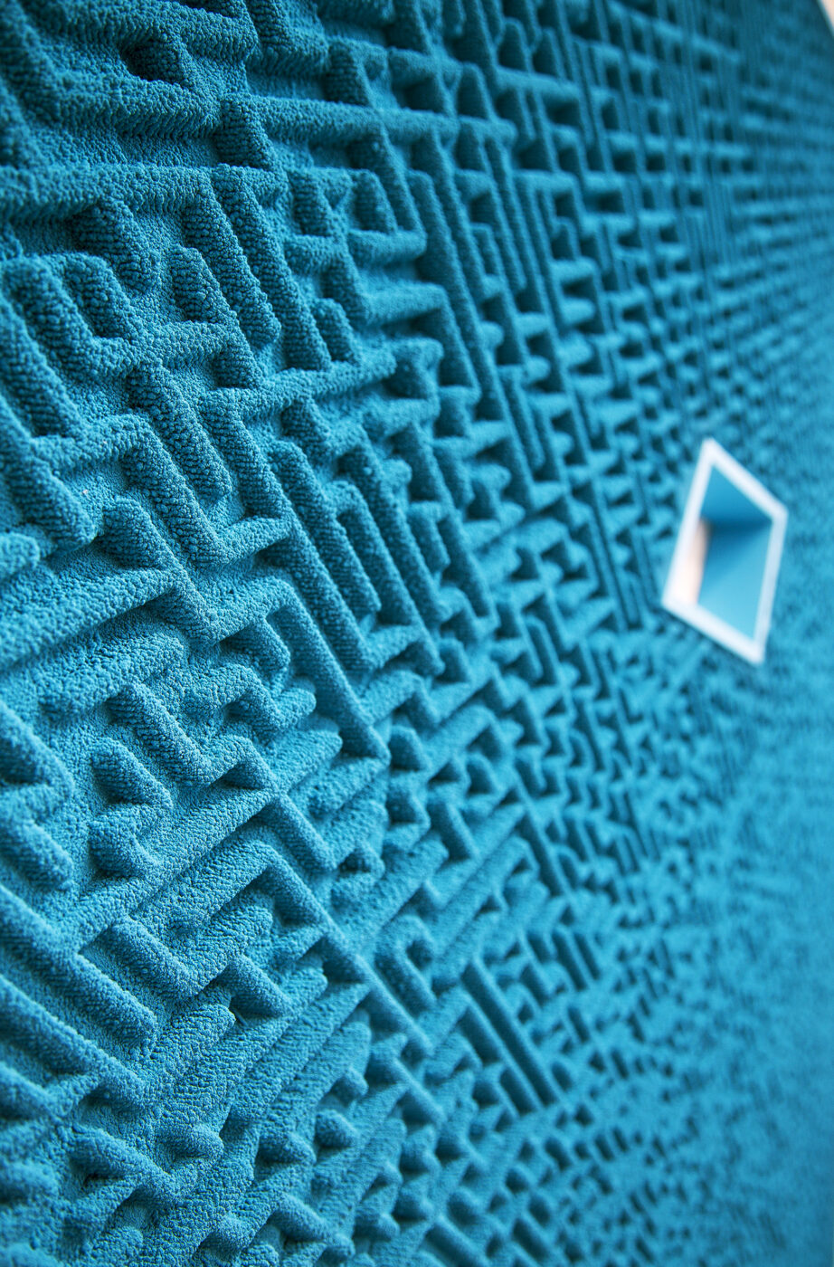 LABYRINTH  4 (cyan),